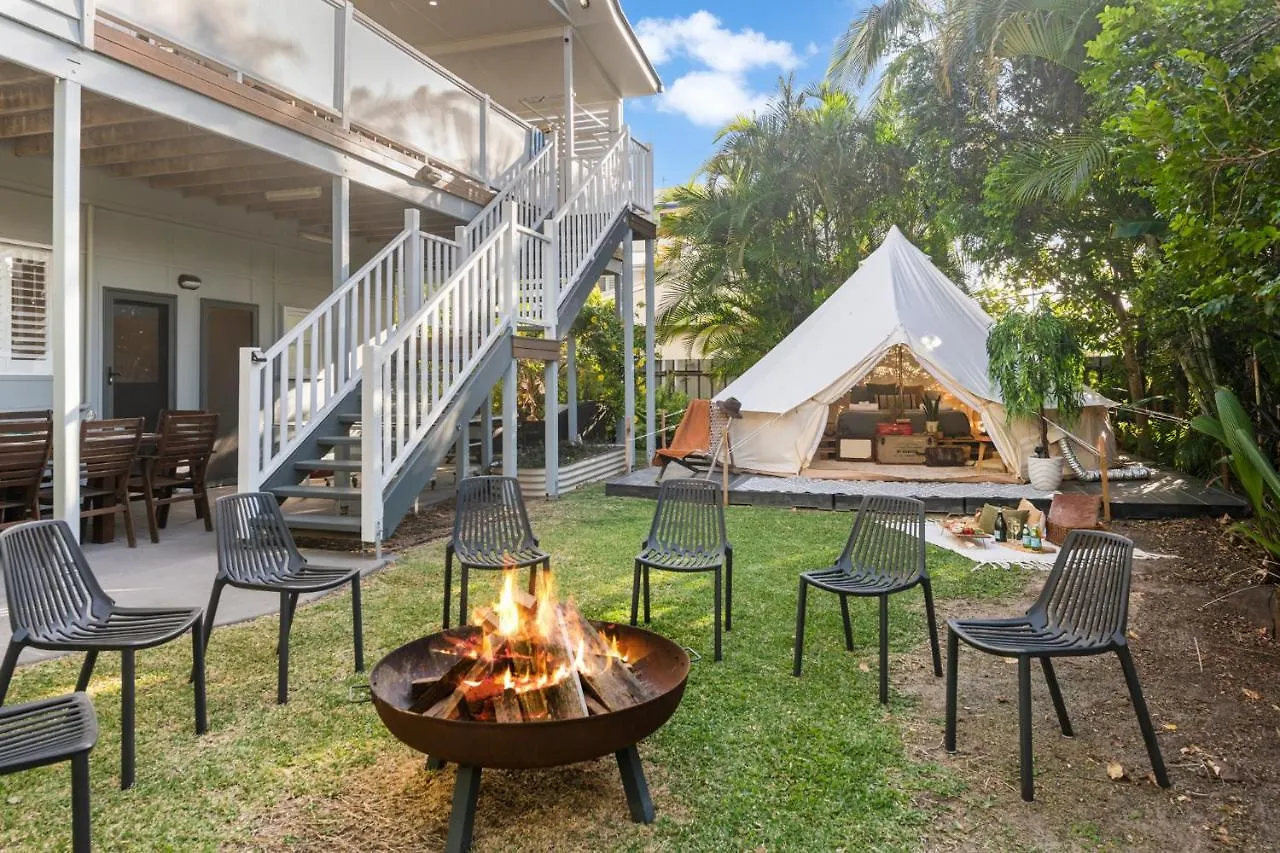 Stunning Beach House & Glamping Tent - Sunshine Coast Caloundra